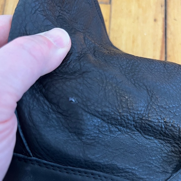 Frye Veronica Black Leather Short Slouch Boots, Size 10 - Picture 13 of 16